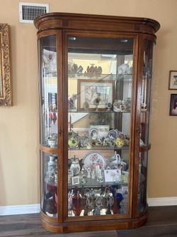 China Cabinet Hutch
