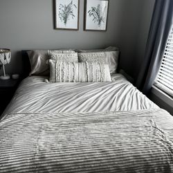 MALM IKEA Queen Bed High Frame 