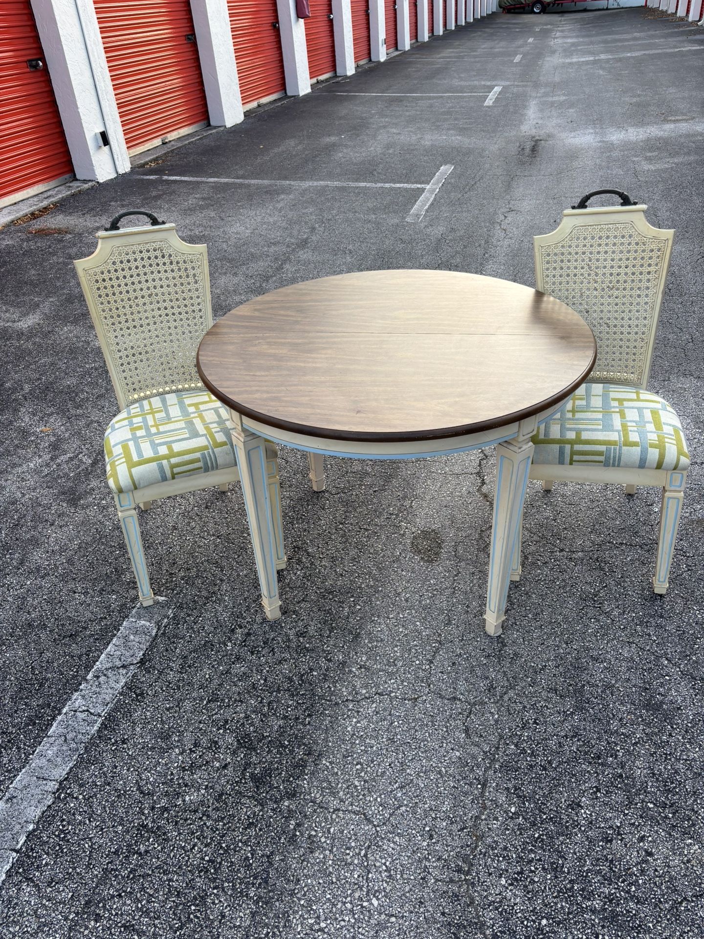 Antique Dixie Regency Dining Set