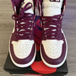 Jordan 1 Bordeaux 9.5 DS