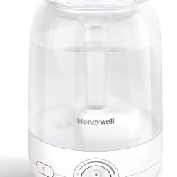 Honeywell Ultra Plus Cool Mist Humidifier, White – Cool Mist Humidifier for Large Rooms
