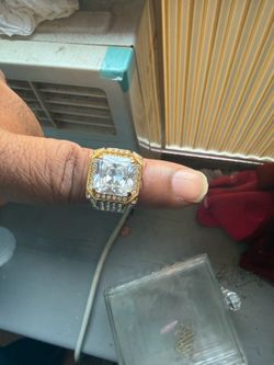 Gold diamond men ring
