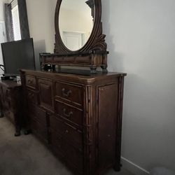 Solid Wood Bedroom Set