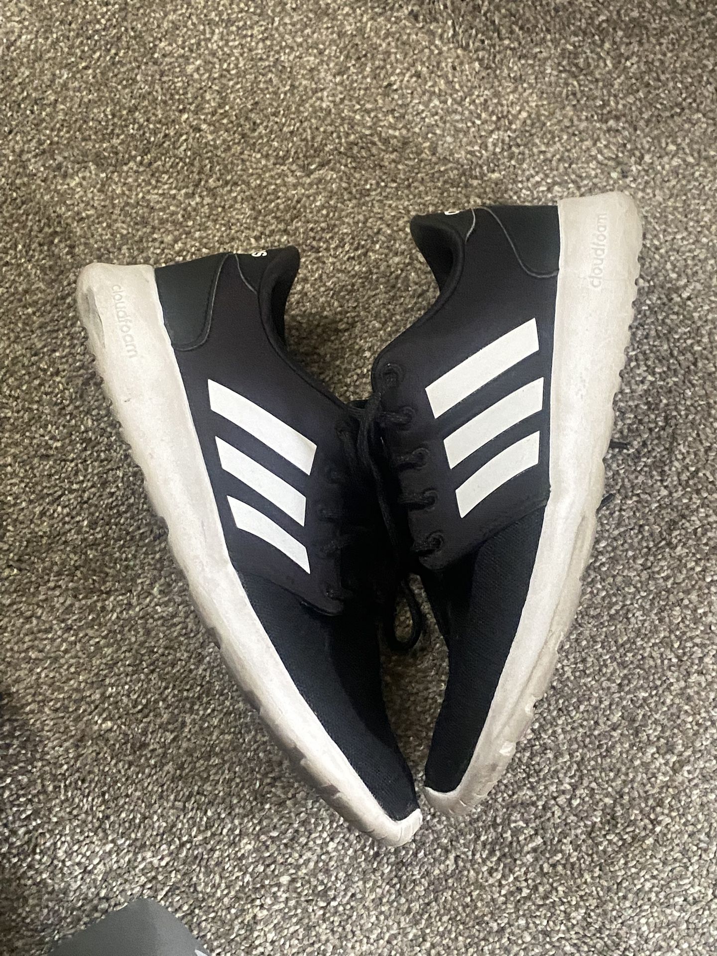 size 7 women’s adidas shoe’s sold as is no box $ 20
