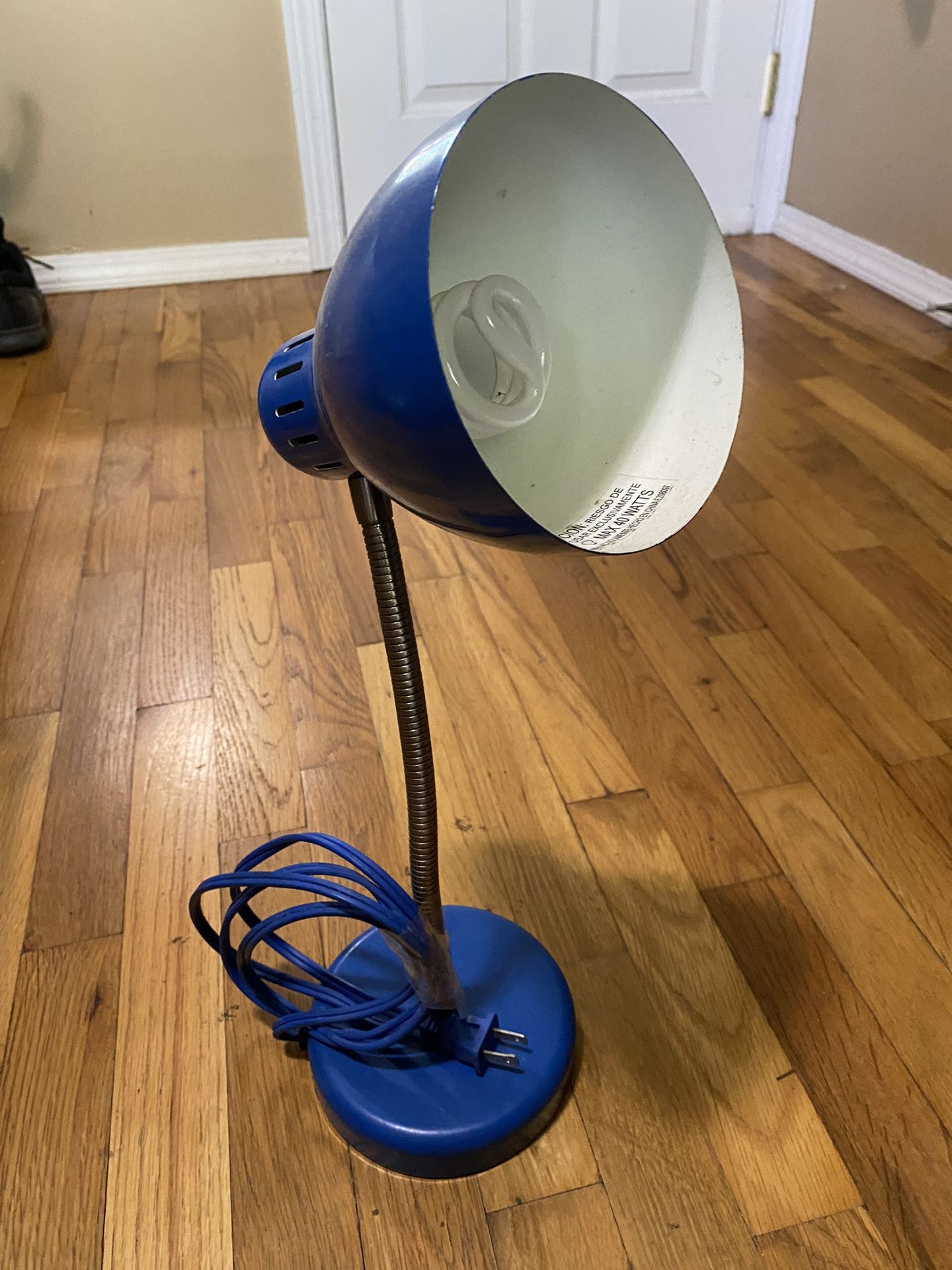 Adjustable Flexible Desk Lamp
