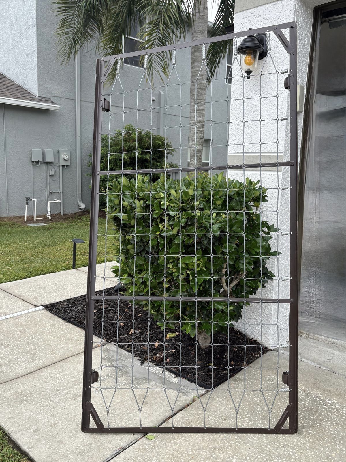 Metal Trundle - Bed on wheels