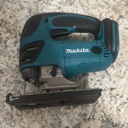 Makita Xvjo3
