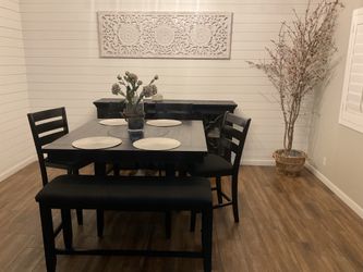 Dinning Table