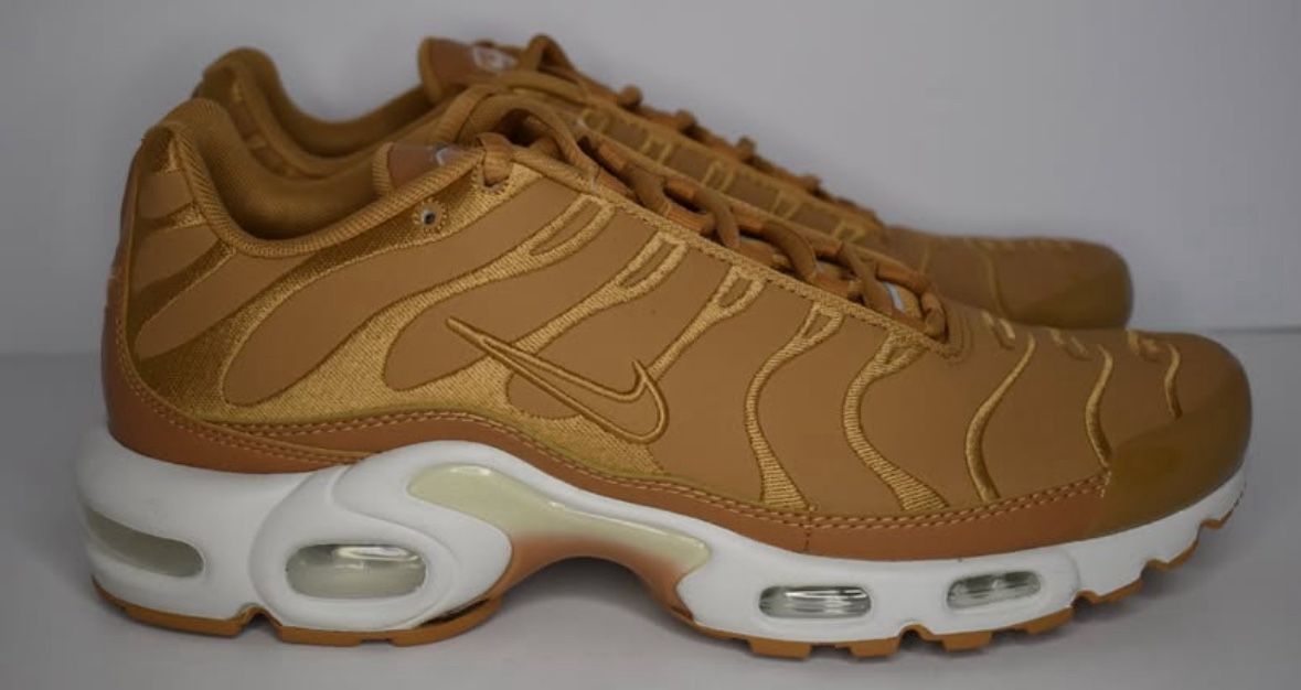 Nike Air Max Plus "Flax/Sail/Flax"
