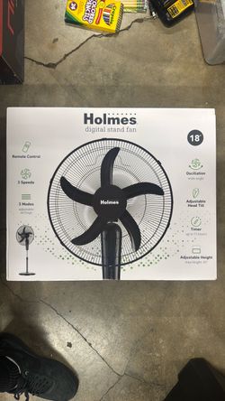 Holmes 18" Digital Stand Fan