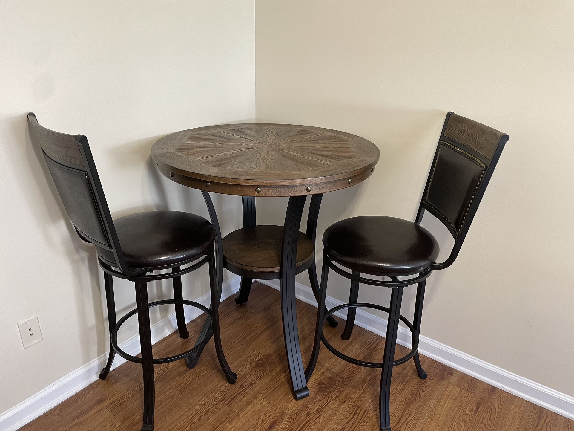Kitchen Tables And Chairs Set