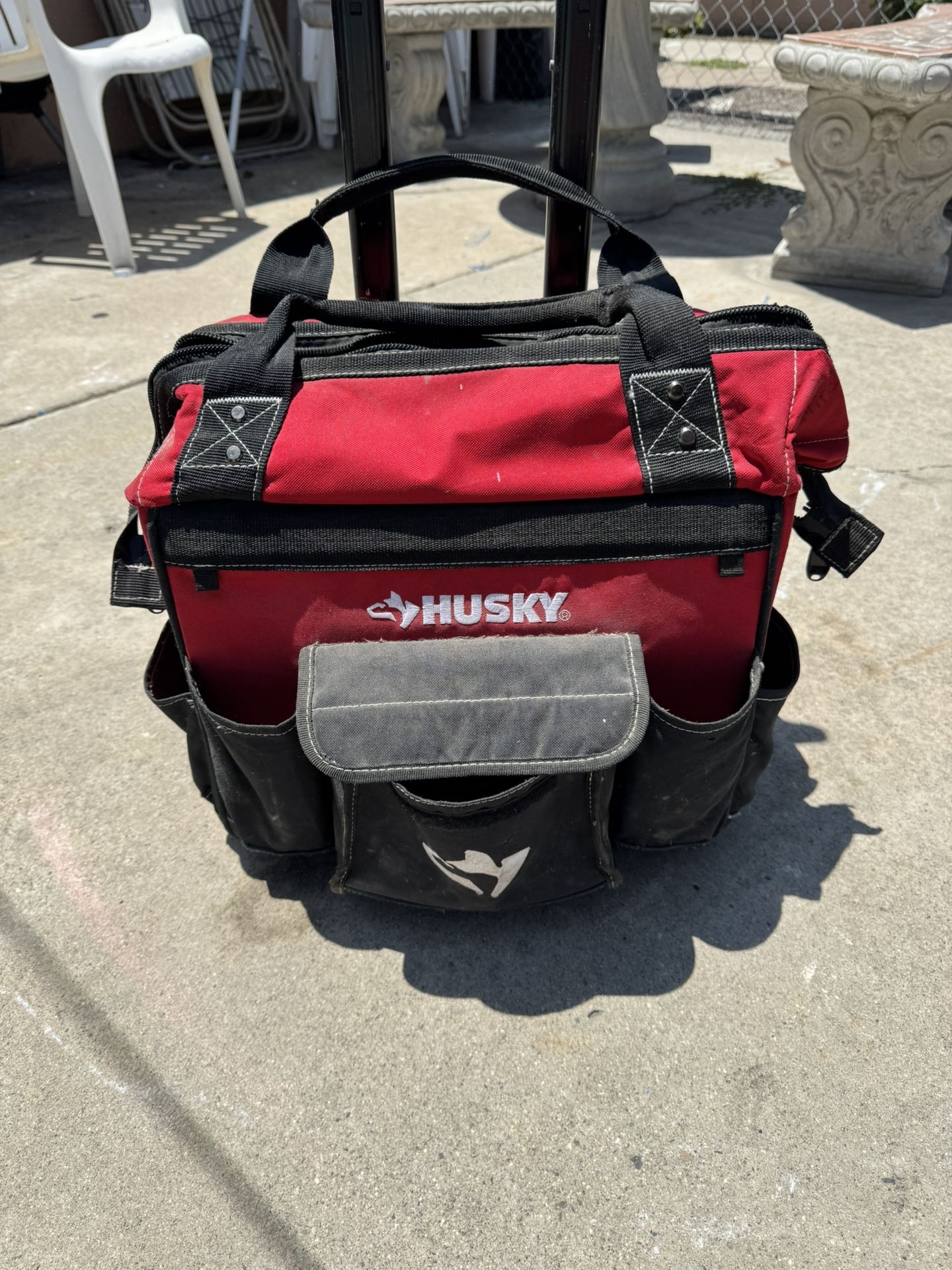Husky Tote Wheel Bag