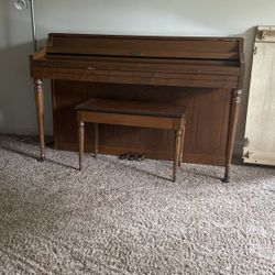 Wurlitzer upright Piano - FREE