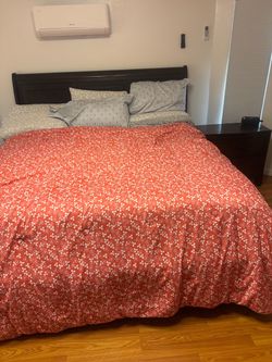 FREE. KING SIZE BED ROOM SET