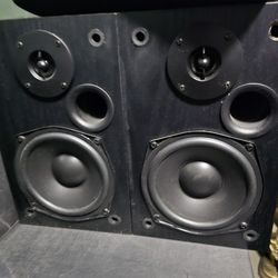 2 MTX Audio MONITOR5i 5.25" 8-Ohm Bookshelf Speakers