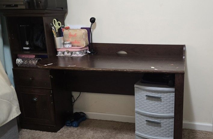 Free Desk