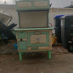 1920s Wood burning cook stove