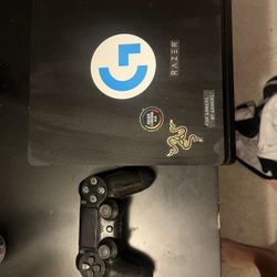 Ps4/with All Cords And Controller