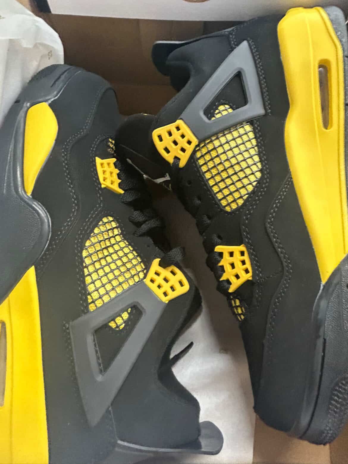 Jordan 4s