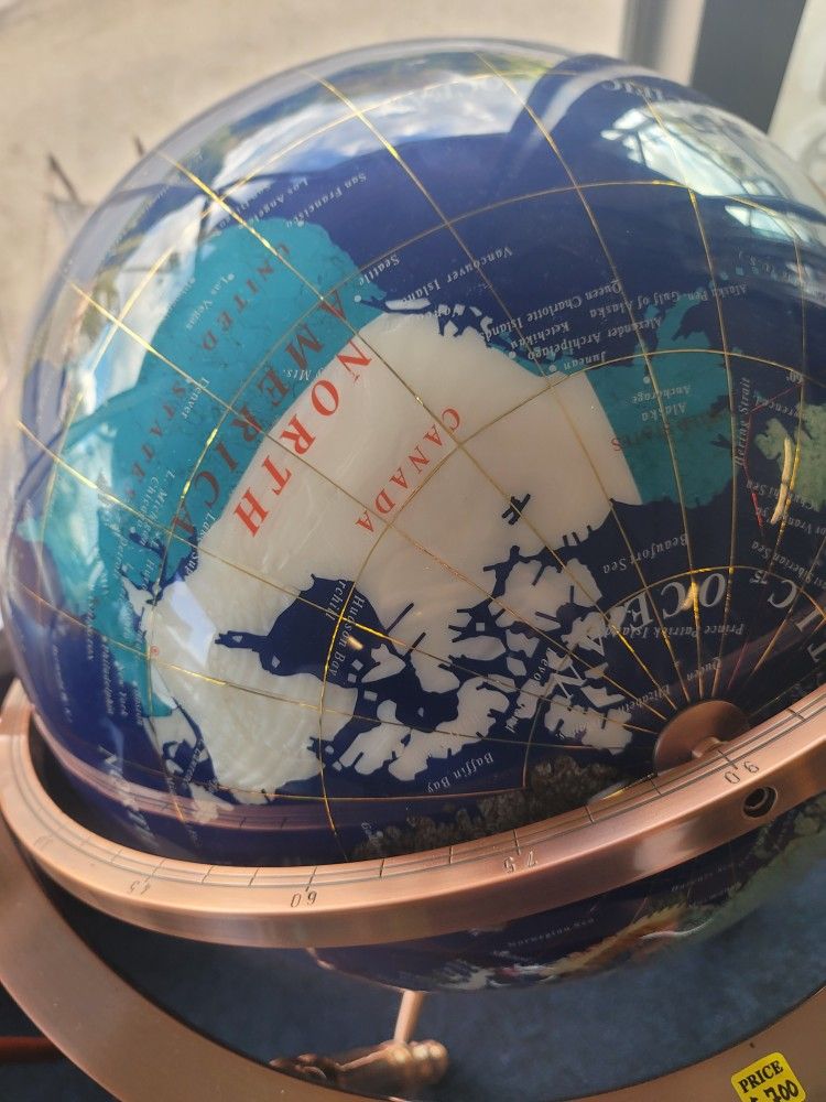 Giant Globe