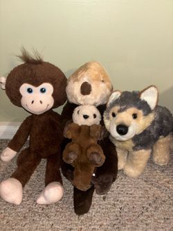 Bundle of plushes