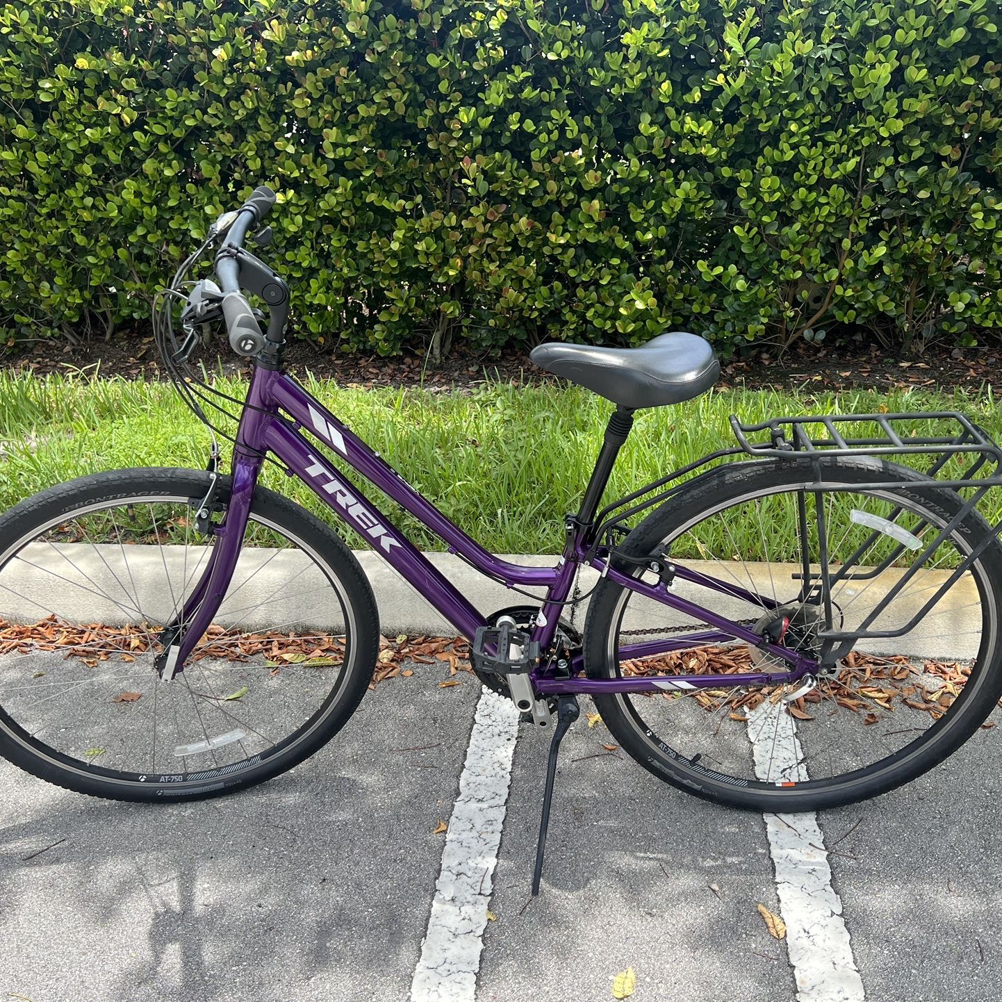 schwinn racer bicycle Bicycle Classic: 1969 Schwinn Deluxe Racer - Something There Is That  Doesn't Love A Wall
