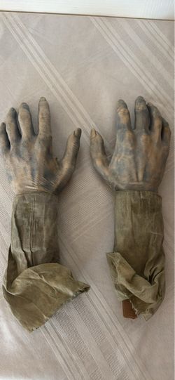 Realistic Monster Hand Costume Gloves
