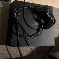 Selling a PS4 pro box included