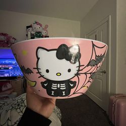 Hello Kitty Large Halloween Bowl