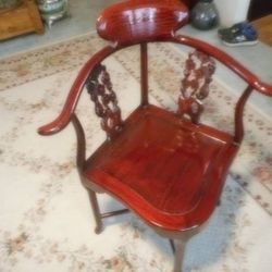 ANTIQUE HAND-CARVED CORNER CHAIR 

