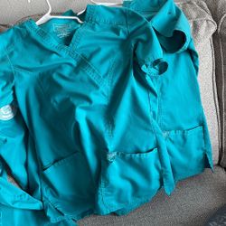 Cherokee Small Scrub Tops 