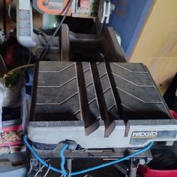 Ridgid  Tile Saw