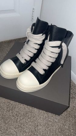 Rick Owen’s jumbo lace