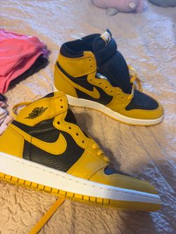 Air Jordan 1 Retro High OG "Pollen"