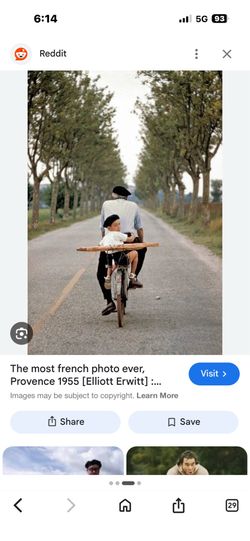 Framed print/poster Elliott Erwitt’s 1955 Provence, France (boy, bicycle, and baguette)