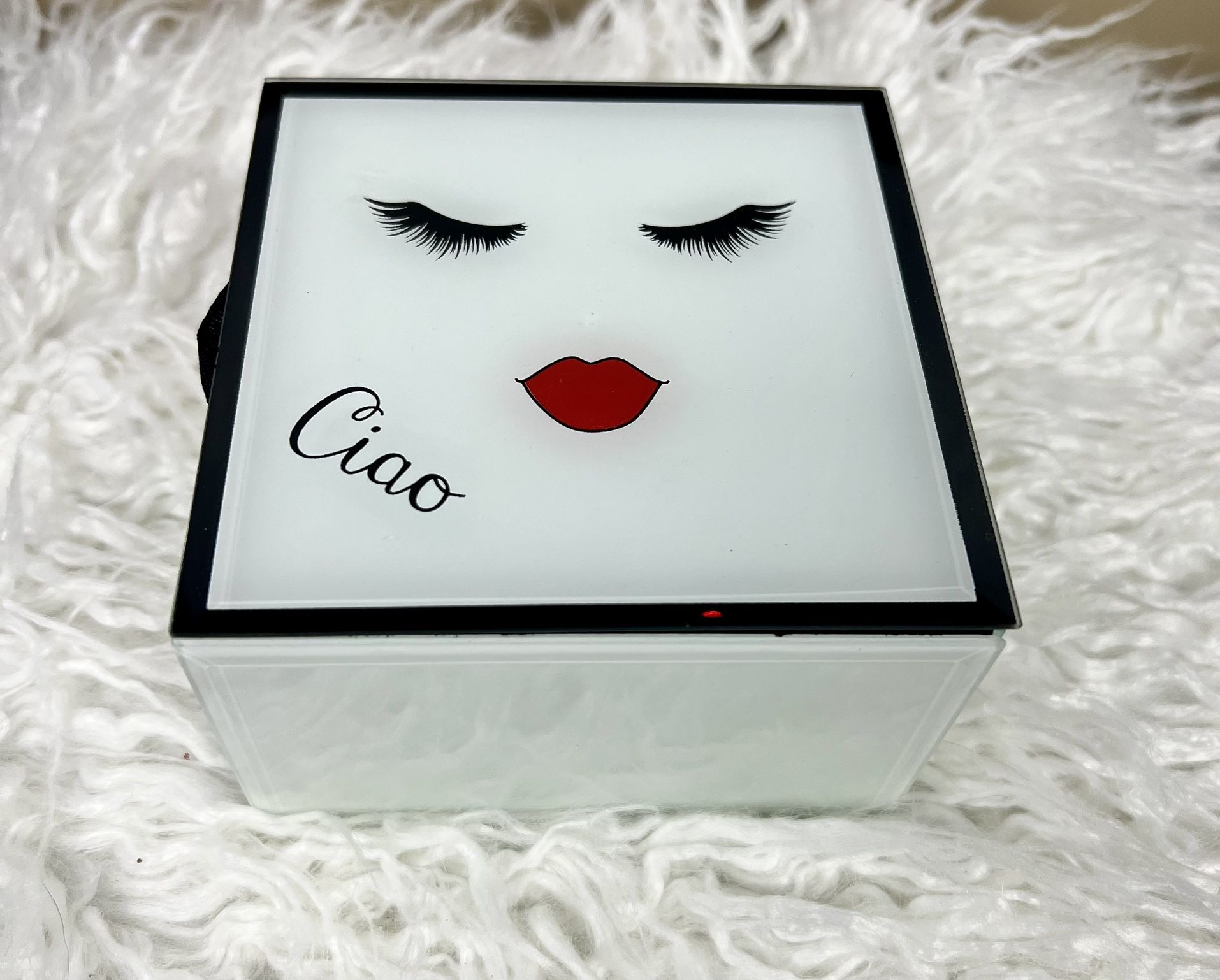 Glass Trinket Box – “Ciao” Lash & Lips Design – Chic Vanity Decor ✨