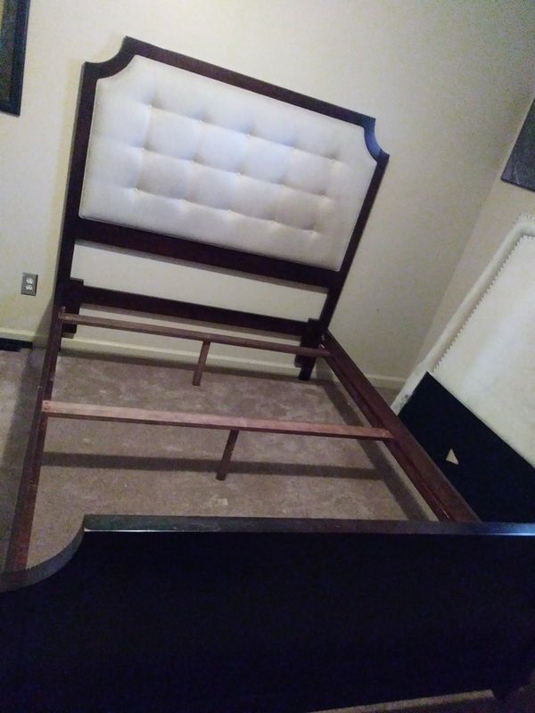Chris Madden Queen Bed Furniture In Stone Mountain Ga Offerup