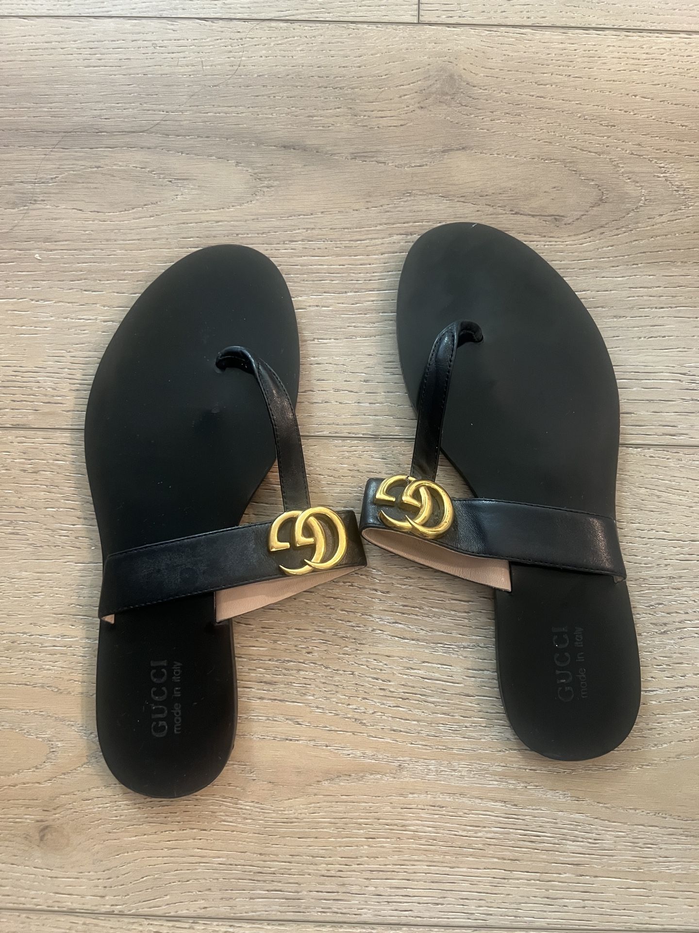 Gucci Flat Thong Sandals 