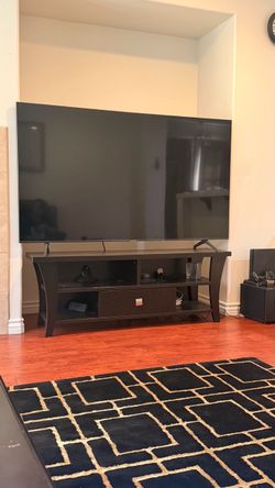 TV- like new bright colors