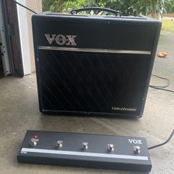 Vox VT40+ Guitar Amplifier And Pedal