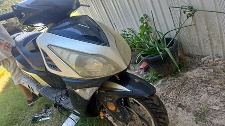 2015 moped