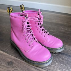Kids Doc Martens Airwair Size 3