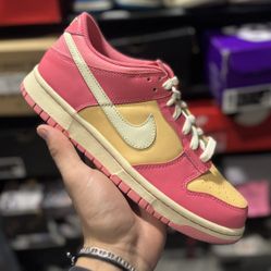 Dunk Low “Strawberry Peach Cream” Brand New Size 6.5y