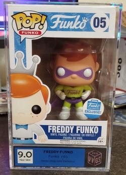 Freddy Funko #05 Superhero Funko Pop Shop Exclusive Vinyl Figure Graded Grade 9