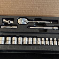 Snap-on Tools 17 pc 1/4" Drive 6-Point Metric Starter Set 