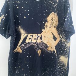 Kanye West YEEZUS Las Vegas Exclusive Tour Tee. Size XL. Color Black. New. 