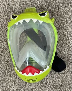 🦈 ZIPOUTE Kids’ Shark Full-Face Snorkel Mask — $10!