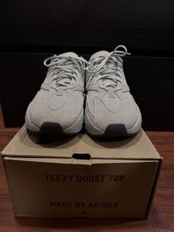 Adidas Yeezy 700 Salt size 13