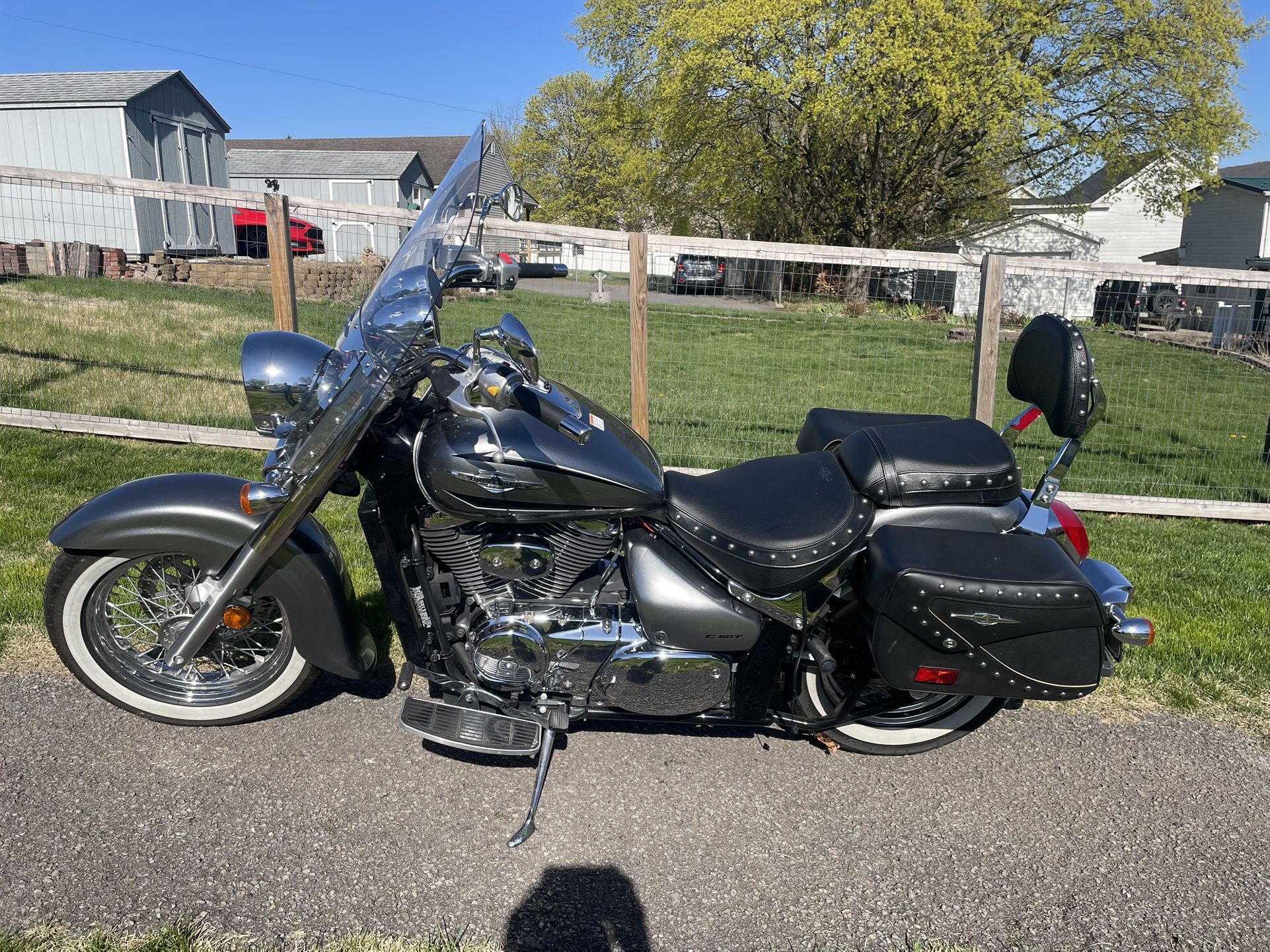 Suzuki Boulevard C50t 800