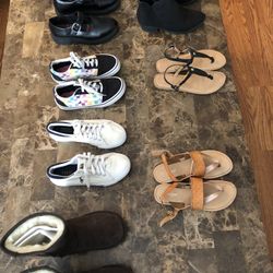Girl’s shoes size 3  (for sale )
